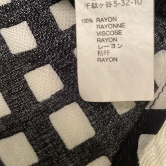 GAP Black & White Square Pattern Split Back Hem Popover Sleeveless Top Medium - Picture 6 of 11